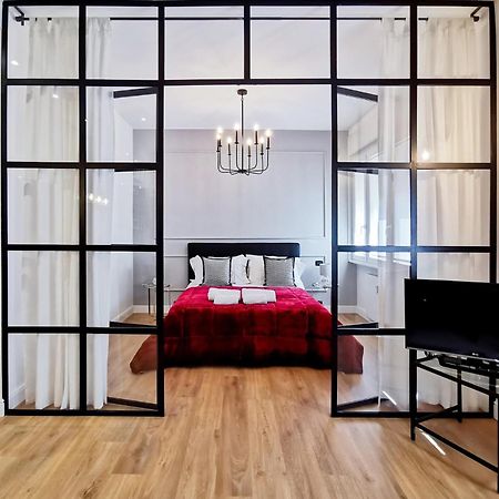 Chiclife - Florentin Downtown Apartment ベルガモ エクステリア 写真