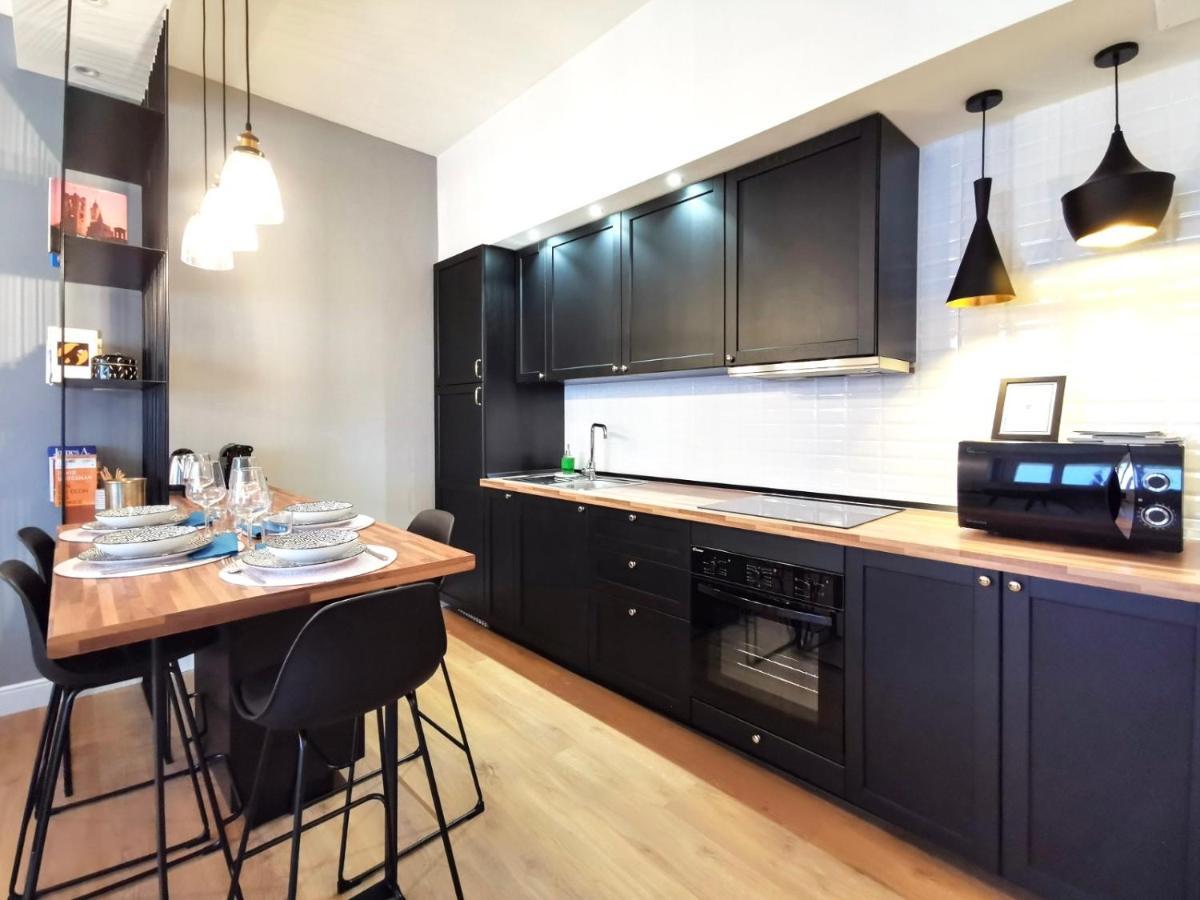 Chiclife - Florentin Downtown Apartment ベルガモ エクステリア 写真