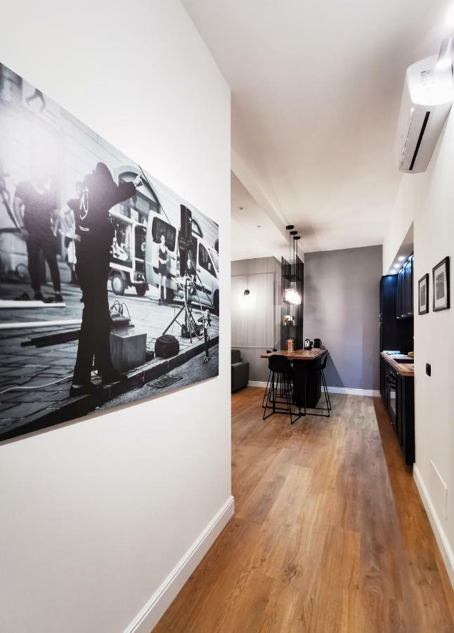 Chiclife - Florentin Downtown Apartment ベルガモ エクステリア 写真